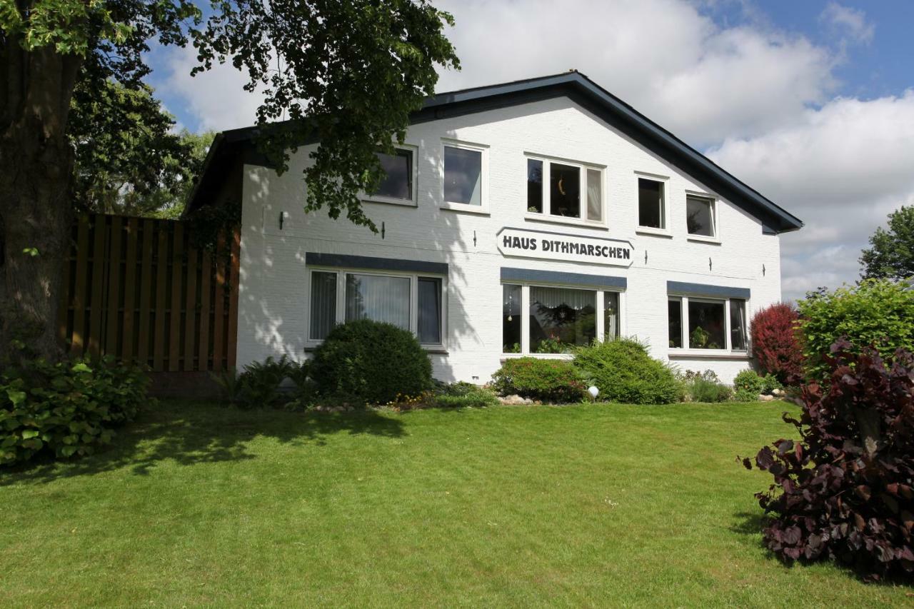 Hotel Garni Haus Dithmarschen Elpersbüttel Eksteriør billede